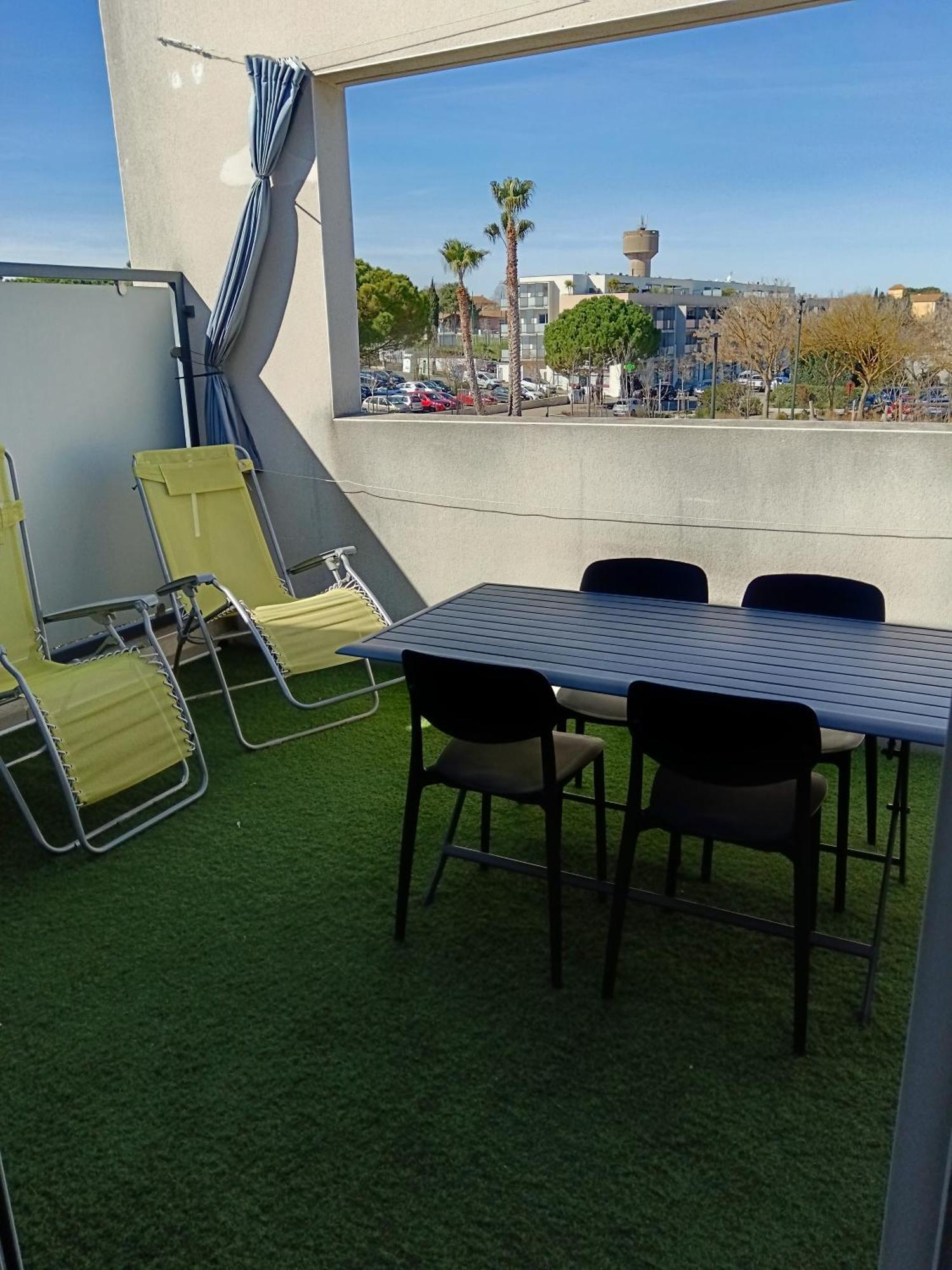 Colombiers Escale A La Noria Terrasse 4 Personnes Et Garage Appartement *